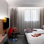Moxy Hotel 3*