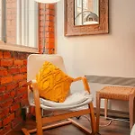 Chic Georgian Flat In