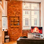 Daire Chic Georgian Flat In *