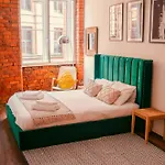Chic Georgian Flat In * Manchester