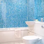 Chic Georgian Flat In Manchester