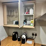 Chic Georgian Flat In Daire
