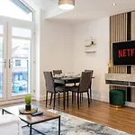 Luxury 2br In Chorlton, Free Parking Daire Manchester