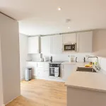 Stunning Modern 3 Bedroom Townhouse - Perfect Getaway Tatil Evi Manchester
