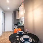 Stylish 2 Bedroom In