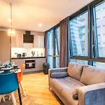 Apartment Fabulous 2 Bedroom In Centre