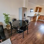 Daire 3 Bed Free Parking Near Centre Manchester