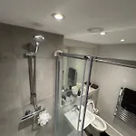 Regent Plaza Apartment