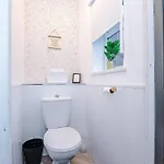 Апартаменты Free Park, Sleeps 8, Stunning In Salford, Long Term Disc, Perfect For Groups Манчестер