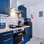 Free Park, Sleeps 8, Stunning In Salford, Long Term Disc, Perfect For Groups *