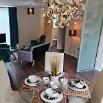 Daire Cute 3 Bedroom House Near Etihad Stadium And Coop Arena With Parking