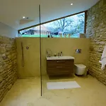 East Barn- Luxury Countryside *