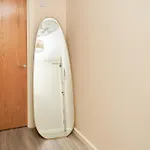 Deluxe And Cozy Two Bedroom With 1 Bathroom And Open Balcony * Manchester