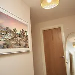 Deluxe And Cozy Two Bedroom With 1 Bathroom And Open Balcony Apartment *