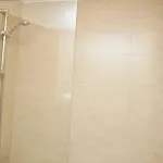 Deluxe And Cozy Two Bedroom With 1 Bathroom And Open Balcony