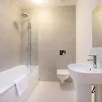 3br, Smart Tv, Self Check-in, Coffee Machine マンチェスター