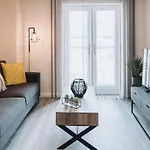 Apartment 2 Bed 2 Bath Close To Ctre Sleeps 5 -free Parking Manchester