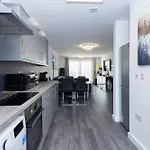 Waters Edge Daire