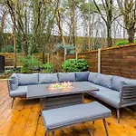 Opulent Oasis Large Luxury Sleeps 10 *