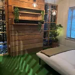 Opulent Oasis Large Luxury Sleeps 10 Manchester