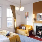 Victorian Elegance At Kingscliffe, Sleeps 17 * Manchester
