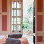 Victorian Elegance At Kingscliffe, Sleeps 17 Manchester