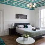 Victorian Elegance At Kingscliffe, Sleeps 17 *
