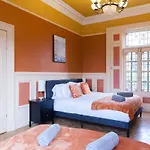 Villa Victorian Elegance At Kingscliffe, Sleeps 17 *