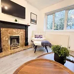 Hébergement de vacances Cozy 2 Bed - Free Parking, Great Location By Vista Short Lets Manchester