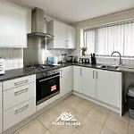 Prázdninový dům Ashton Co-living - Private Self-cater Manchester