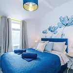 Lägenhet Incredible 4bedroom In Salford, Game Room, Free Parking, Smart Tv *