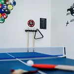 Incredible 4bedroom In Salford, Game Room, Free Parking, Smart Tv Lägenhet *