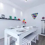 Lägenhet Incredible 4bedroom In Salford, Game Room, Free Parking, Smart Tv *