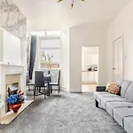 Daire 2 Min Walk Etihad Stadium & Coop Arena - 3br, Free Parking