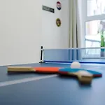 Stunning In Salford With Free Parking, Office, Pool & Ping Pong Table * マンチェスター