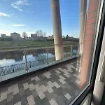 Beehosting Adelphi Wharf