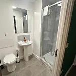 Beehosting Adelphi Wharf 4*