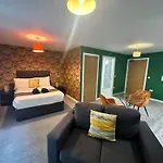 Beehosting Adelphi Wharf 4* Mánchester