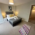 Beehosting Adelphi Wharf 4*