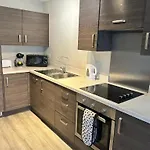 Beehosting Adelphi Wharf 4*