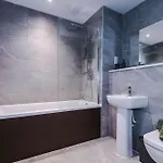Daire Stunning New 2-bed Flat In Perfect For Couples