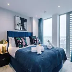 Stunning New 2-bed Flat In Perfect For Couples * Manchester
