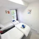 Bright, Modern & Comfortable 2-bedroom Manchester