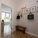 Apartamento Victorian Wfh Haven With Free Parking