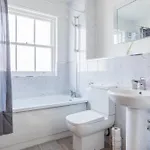 Retreat, Free Parking & Sleeps 5 * Manchester