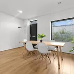 Apartment Large Townhouse 5 Beds With Two Parking Spaces - Centre Manchester