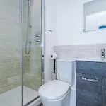 2br Flat In Salford, Modern, Centre, Wifi, Kitchen Appartement *
