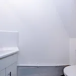 Hébergement de vacances Large 4br House, Sleeps 8, Parking, Full Kitchen, Ideal For Groups, Family, Contractors