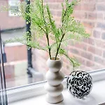 Large 4br House, Sleeps 8, Parking, Full Kitchen, Ideal For Groups, Family, Contractors