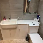 Daire Centre Flat Available For Bookings Of 2 Weeks Or